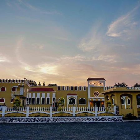 Ratna Mahal Dhāmnod Esterno foto
